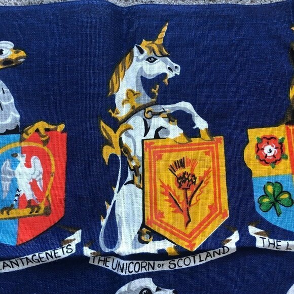 Vintage‎ Ulster Irish Linen Tea Towel Wall Art Crests THE QUEEN BEASTS New - Picture 3 of 11